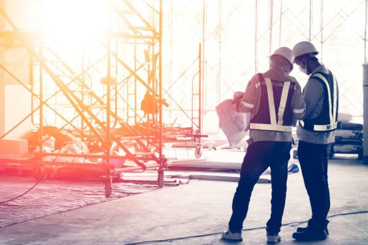 Retard de chantier : faute du ma&icirc;tre d&rsquo;ouvrage, primaut&eacute; de la r&eacute;paration en nature et contr&ocirc;le de la proportionnalit&eacute; de l&rsquo;indemnisation
